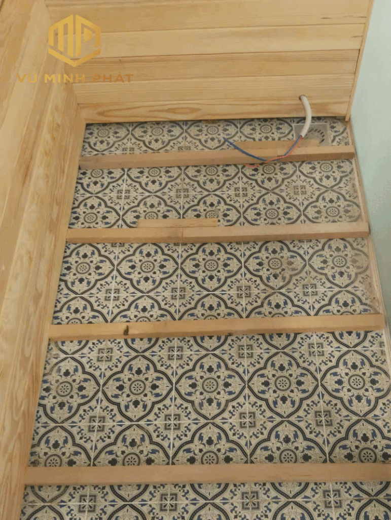 Đóng sàn phòng xông hơi