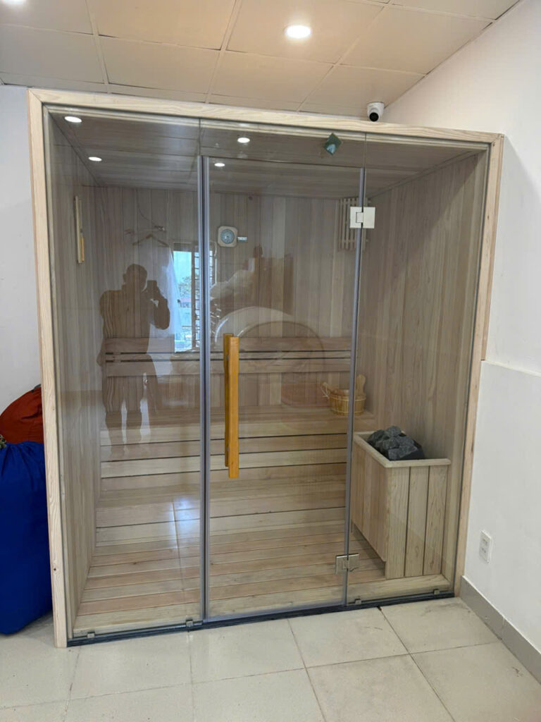 Phòng xông hơi gỗ hemlock cao cấp